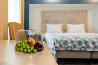 Отель Gvino Minda Тбилиси Двухместный номер с 1 кроватью или 2 отдельными кроватями и террасой-6