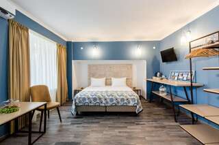 Отель Gvino Minda Тбилиси Двухместный номер с 1 кроватью или 2 отдельными кроватями и террасой-13