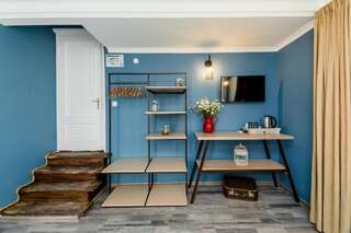 Отель Gvino Minda Тбилиси Двухместный номер с 1 кроватью или 2 отдельными кроватями-2