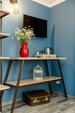 Отель Gvino Minda Тбилиси Двухместный номер с 1 кроватью или 2 отдельными кроватями-7